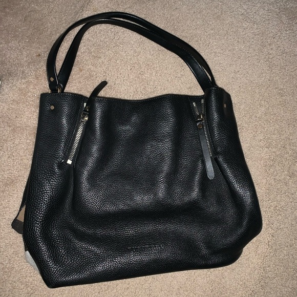 Burberry bag - Picture 1 of 4